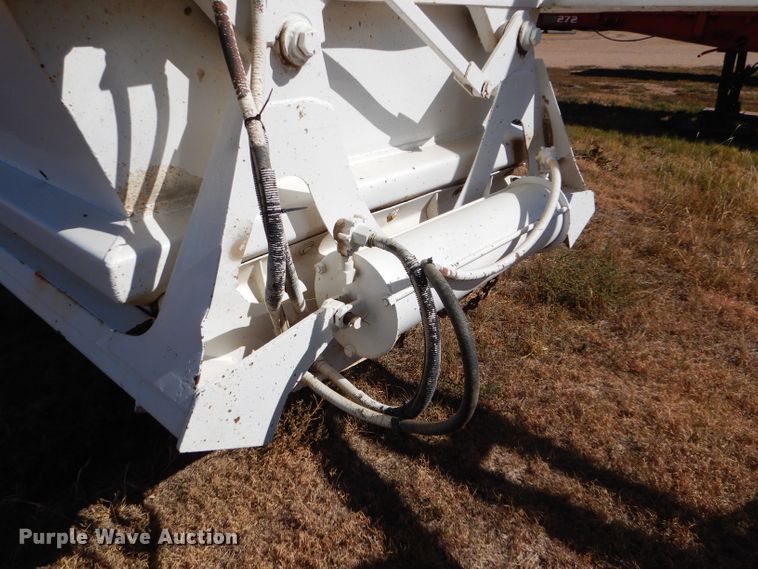 image for item DG0283 1999 Ranch bottom dump trailer