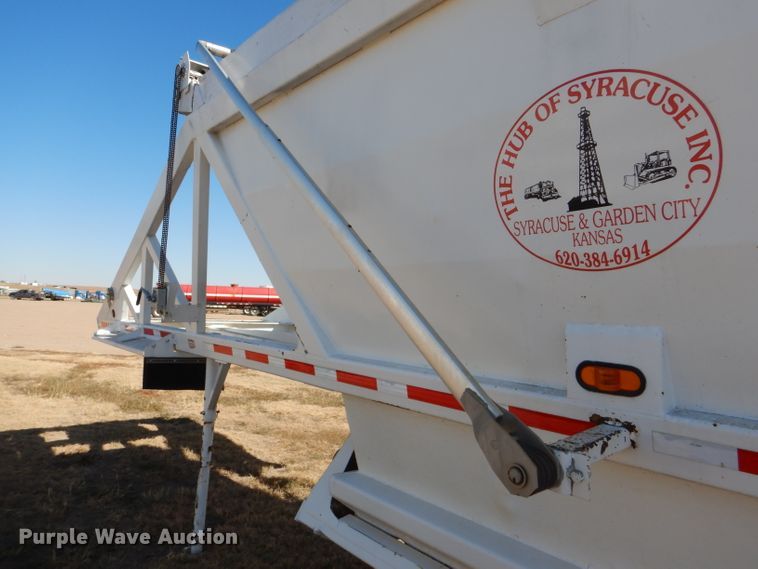 image for item DG0283 1999 Ranch bottom dump trailer