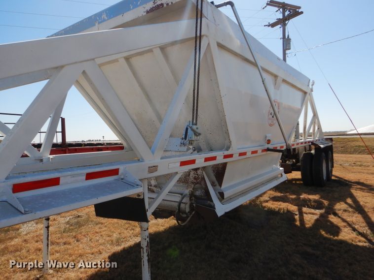 image for item DG0283 1999 Ranch bottom dump trailer