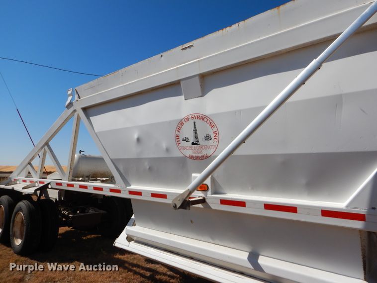 image for item DG0283 1999 Ranch bottom dump trailer