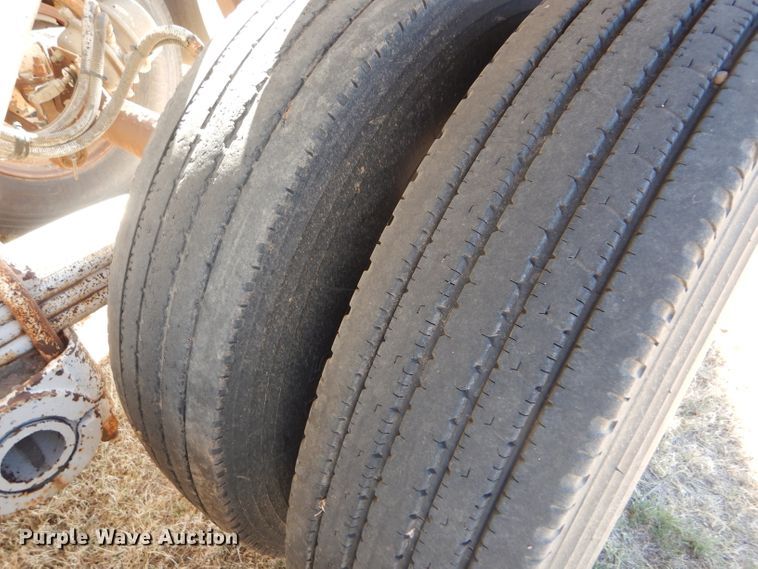 image for item DG0283 1999 Ranch bottom dump trailer