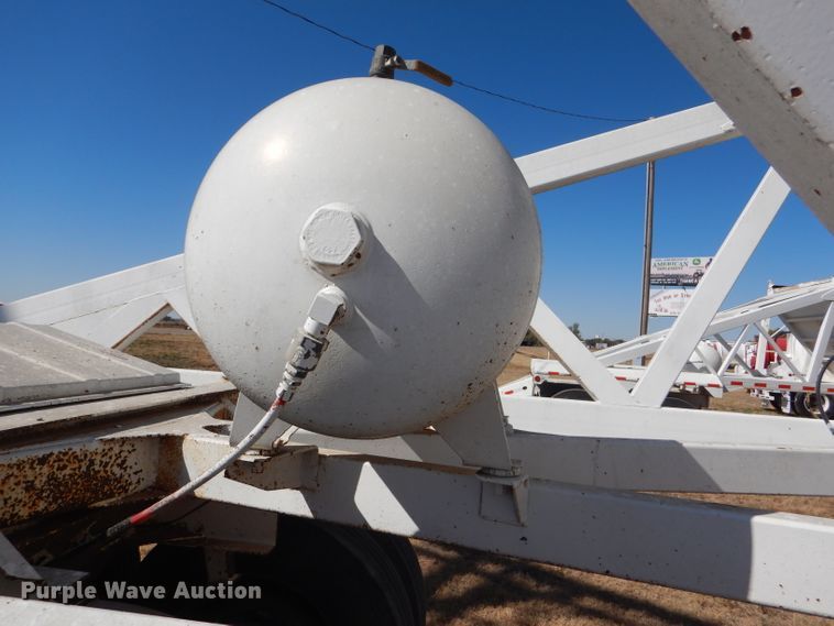 image for item DG0283 1999 Ranch bottom dump trailer