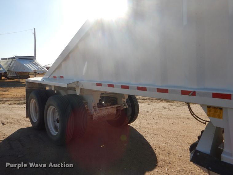 image for item DG0285 2018 CTS BDT-40 bottom dump trailer