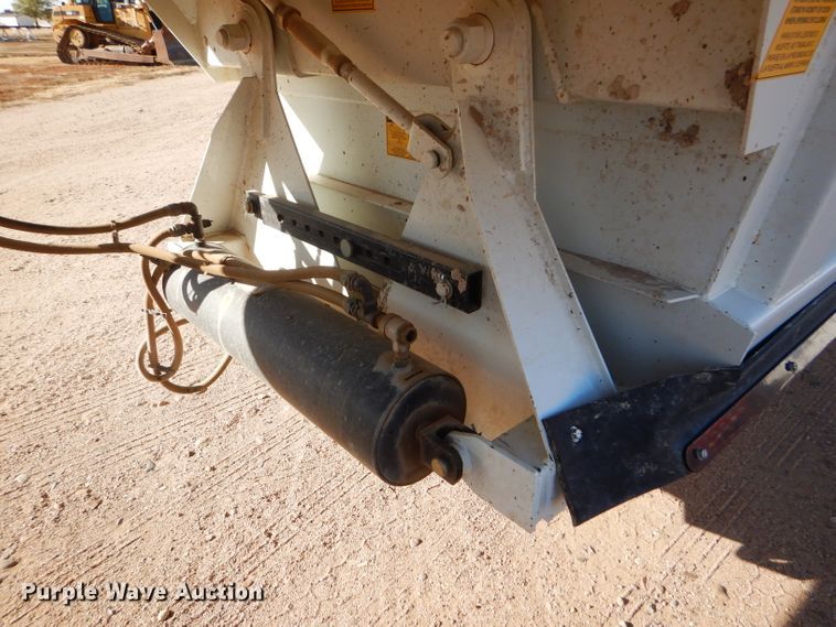 image for item DG0285 2018 CTS BDT-40 bottom dump trailer