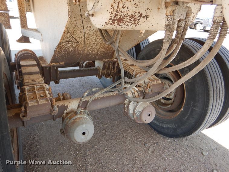 image for item DG0287 1999 Western Construction STR32 end dump trailer