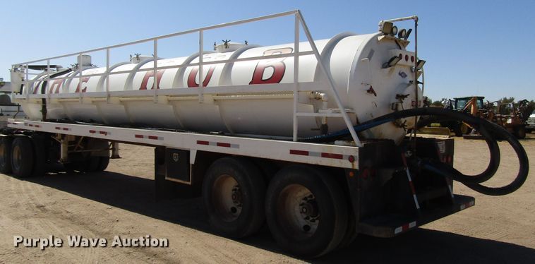 image for item DG0288 2015 KC Trailers KC130 tank trailer