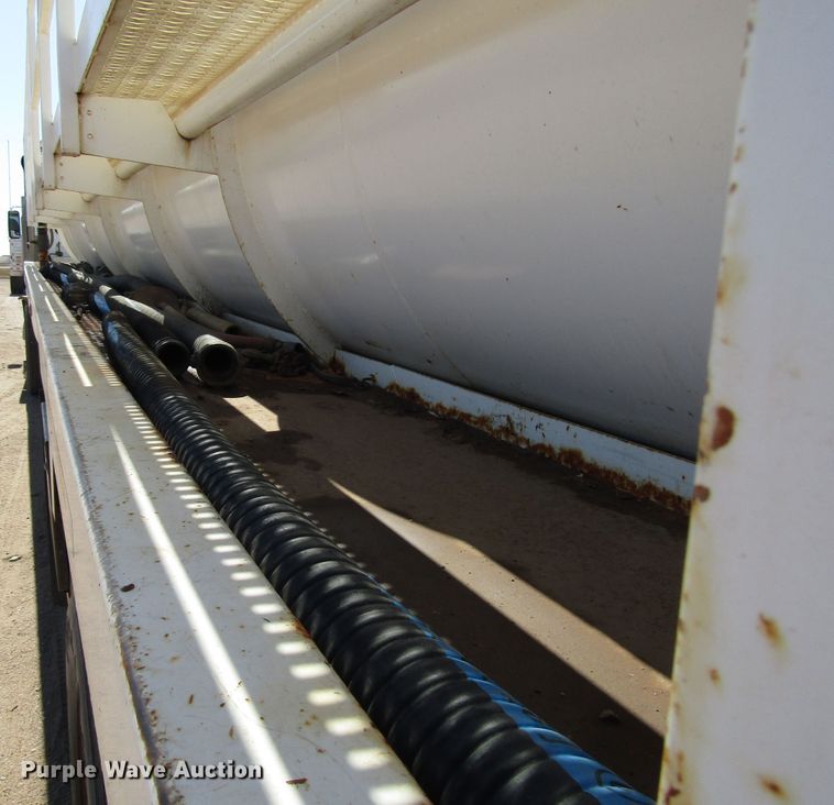 image for item DG0288 2015 KC Trailers KC130 tank trailer