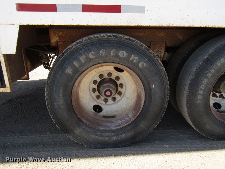 image for item DG0288 2015 KC Trailers KC130 tank trailer