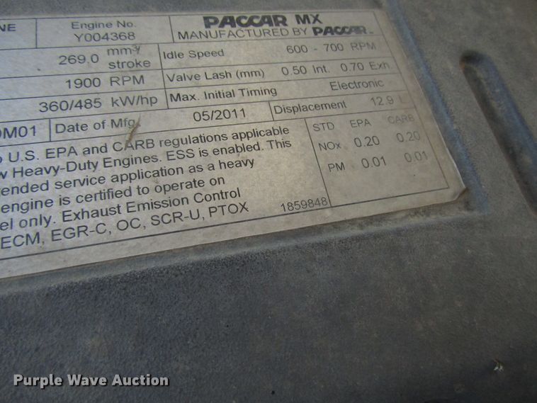 image for item DG0289 2012 Peterbilt 388 semi truck