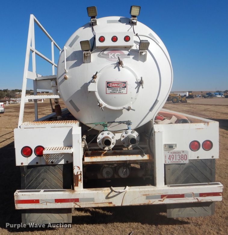 image for item DG0290 2015 KC trailer KC130 vacuum trailer