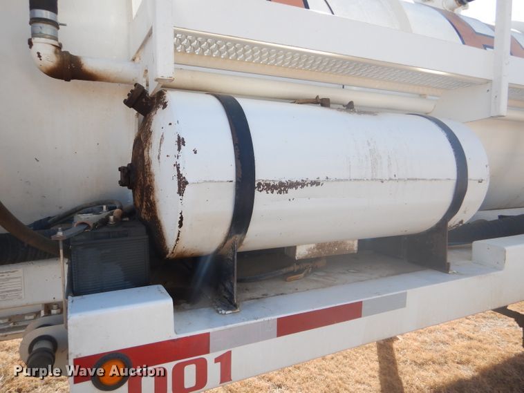 image for item DG0290 2015 KC trailer KC130 vacuum trailer
