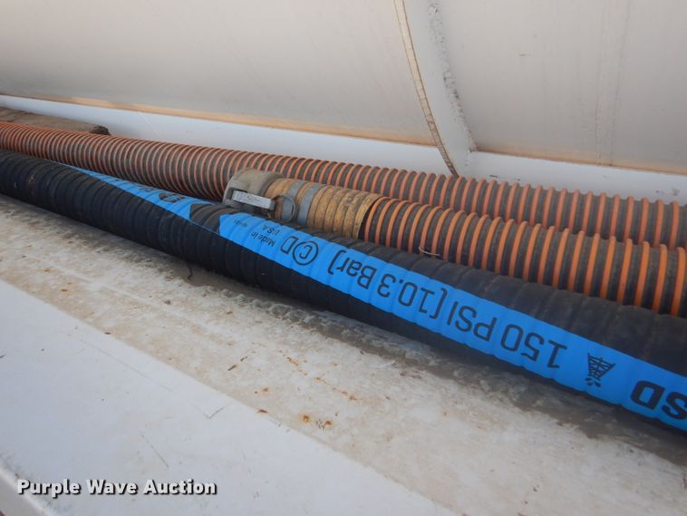 image for item DG0290 2015 KC trailer KC130 vacuum trailer