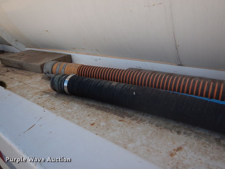 image for item DG0290 2015 KC trailer KC130 vacuum trailer