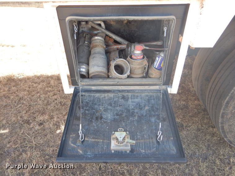 image for item DG0290 2015 KC trailer KC130 vacuum trailer