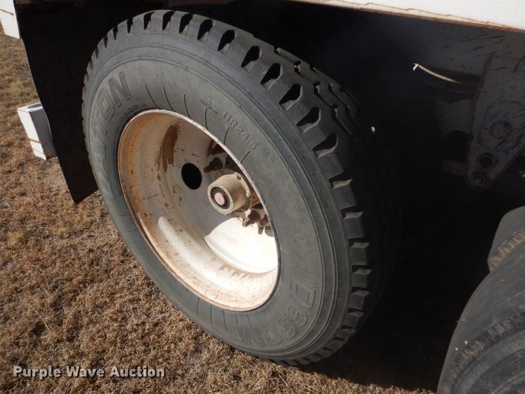 image for item DG0290 2015 KC trailer KC130 vacuum trailer