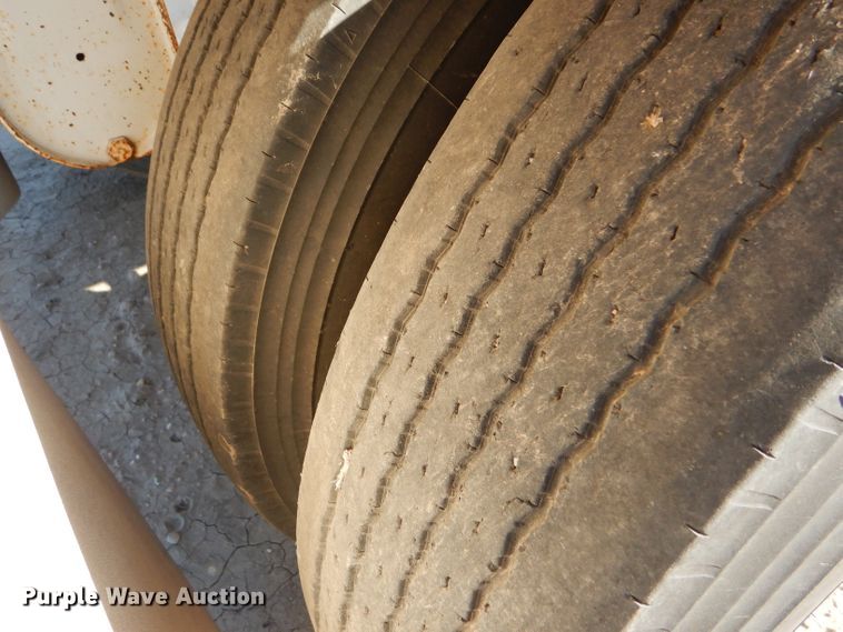 image for item DG0291 2013 CTS BDT-40 bottom dump trailer