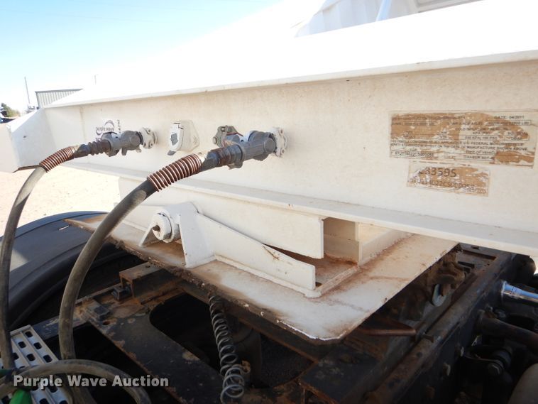 image for item DG0292 2012 CTS BDT-40 bottom dump trailer