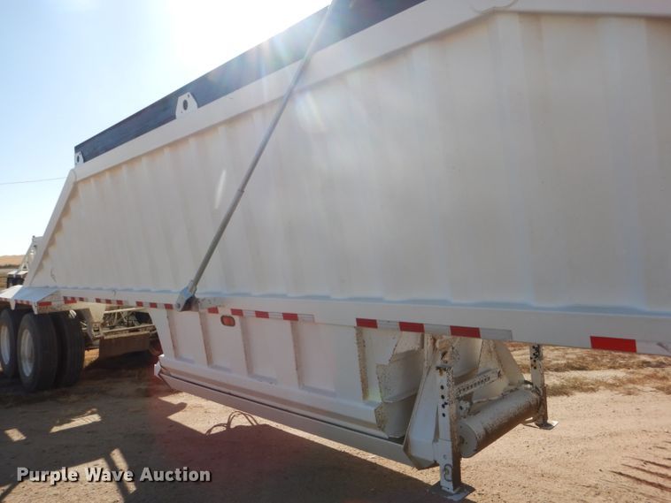 image for item DG0292 2012 CTS BDT-40 bottom dump trailer
