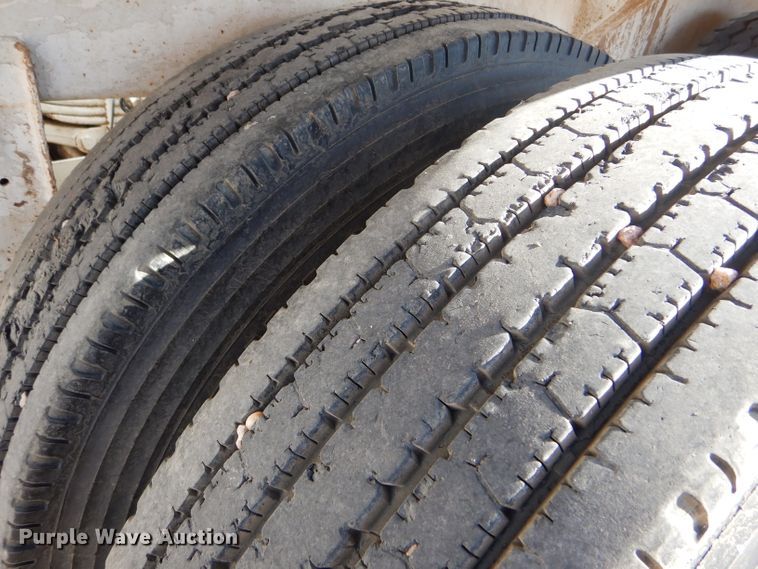 image for item DG0292 2012 CTS BDT-40 bottom dump trailer