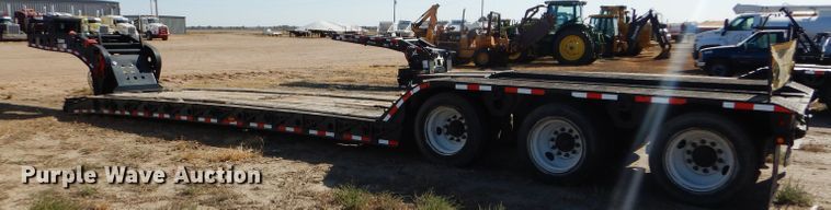 image for item DG0295 2000 Fontaine HRGTT-7-50NGBAW lowboy equipment trailer
