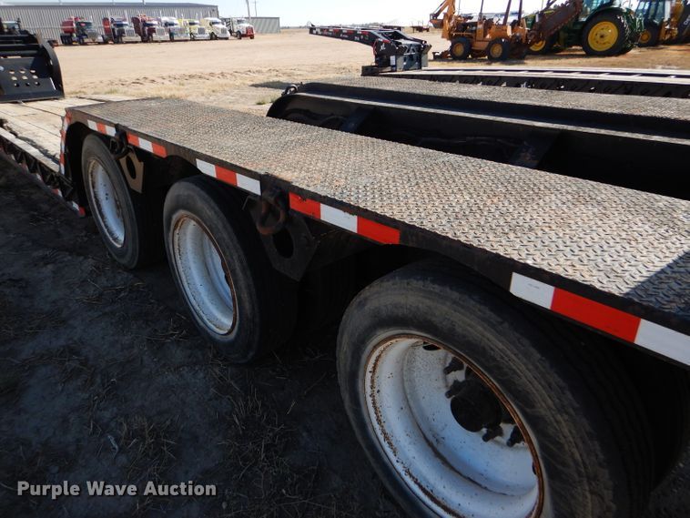 image for item DG0295 2000 Fontaine HRGTT-7-50NGBAW lowboy equipment trailer
