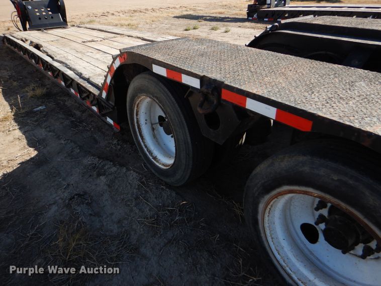 image for item DG0295 2000 Fontaine HRGTT-7-50NGBAW lowboy equipment trailer