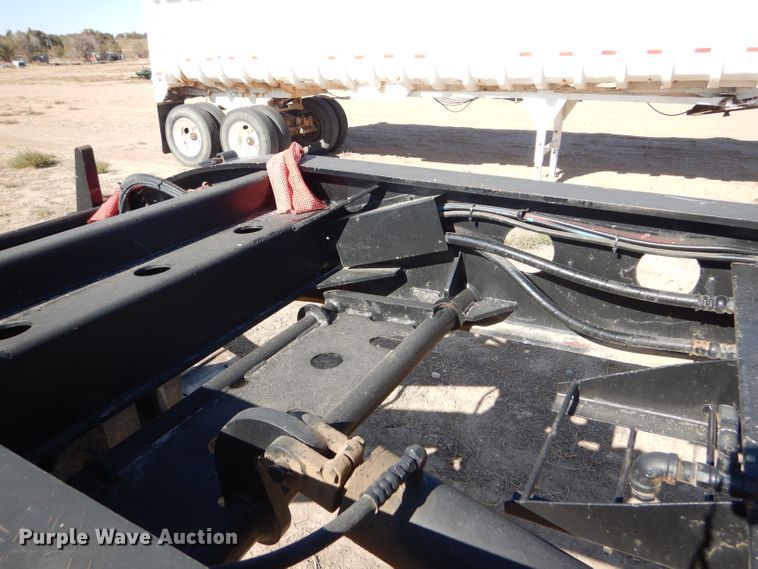 image for item DG0295 2000 Fontaine HRGTT-7-50NGBAW lowboy equipment trailer