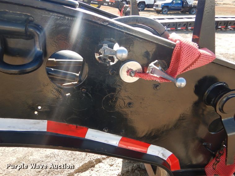 image for item DG0295 2000 Fontaine HRGTT-7-50NGBAW lowboy equipment trailer