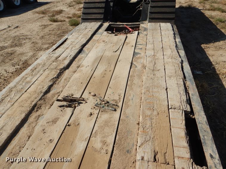 image for item DG0295 2000 Fontaine HRGTT-7-50NGBAW lowboy equipment trailer