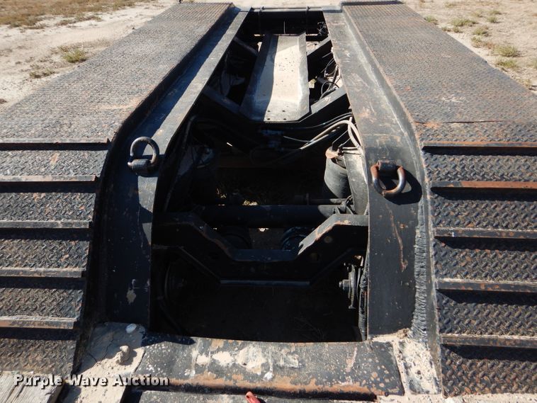 image for item DG0295 2000 Fontaine HRGTT-7-50NGBAW lowboy equipment trailer