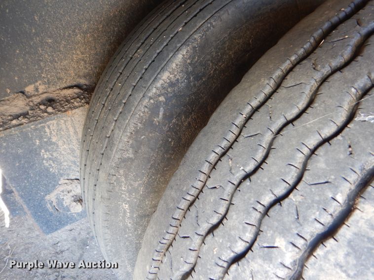 image for item DG0295 2000 Fontaine HRGTT-7-50NGBAW lowboy equipment trailer