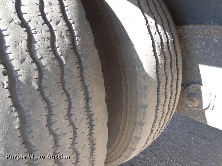 image for item DG0295 2000 Fontaine HRGTT-7-50NGBAW lowboy equipment trailer