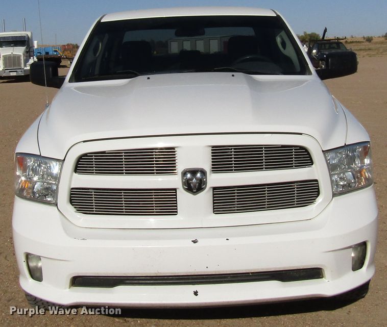 image for item DG0302 2013 Dodge Ram 1500 Crew Cab pickup truck