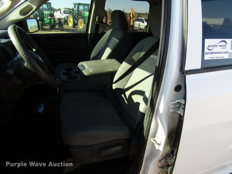 image for item DG0302 2013 Dodge Ram 1500 Crew Cab pickup truck