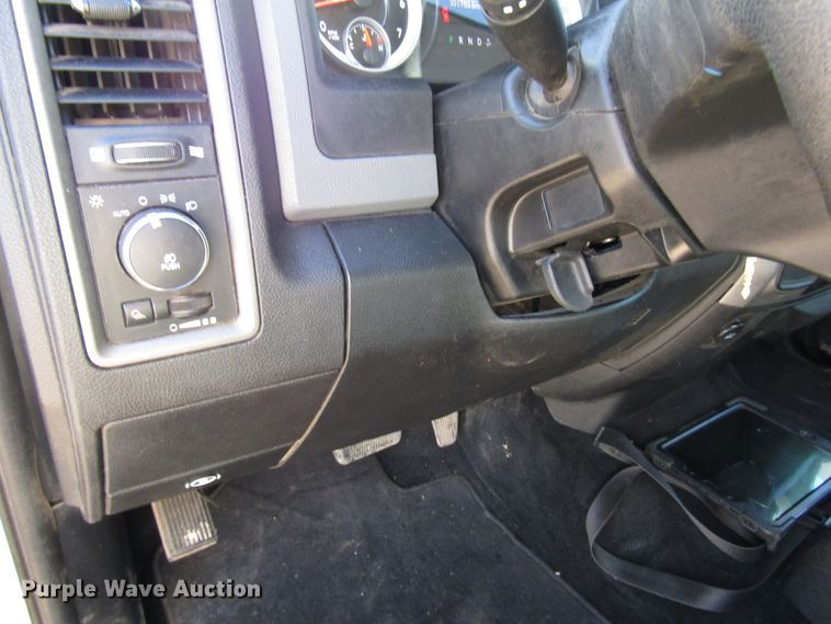 image for item DG0302 2013 Dodge Ram 1500 Crew Cab pickup truck