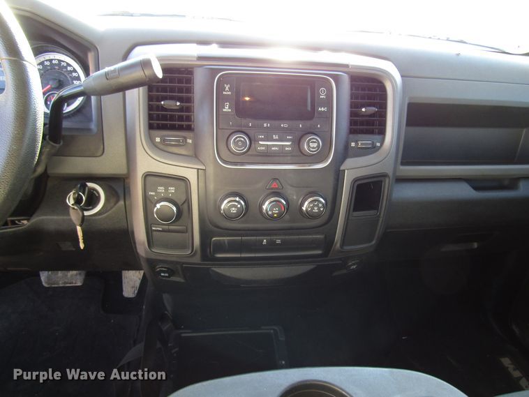 image for item DG0302 2013 Dodge Ram 1500 Crew Cab pickup truck