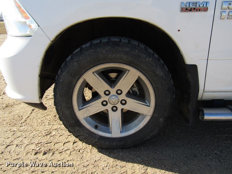 image for item DG0302 2013 Dodge Ram 1500 Crew Cab pickup truck