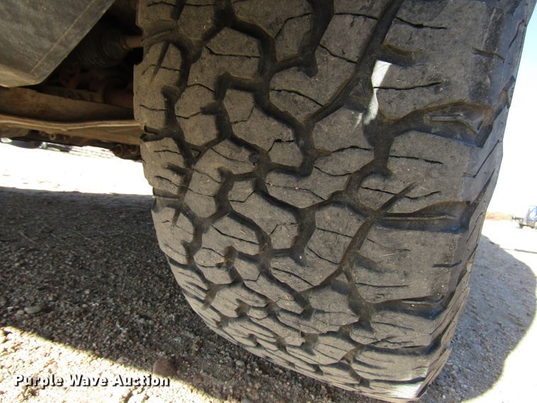 image for item DG0302 2013 Dodge Ram 1500 Crew Cab pickup truck