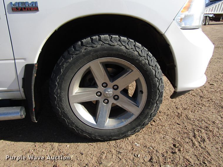 image for item DG0302 2013 Dodge Ram 1500 Crew Cab pickup truck