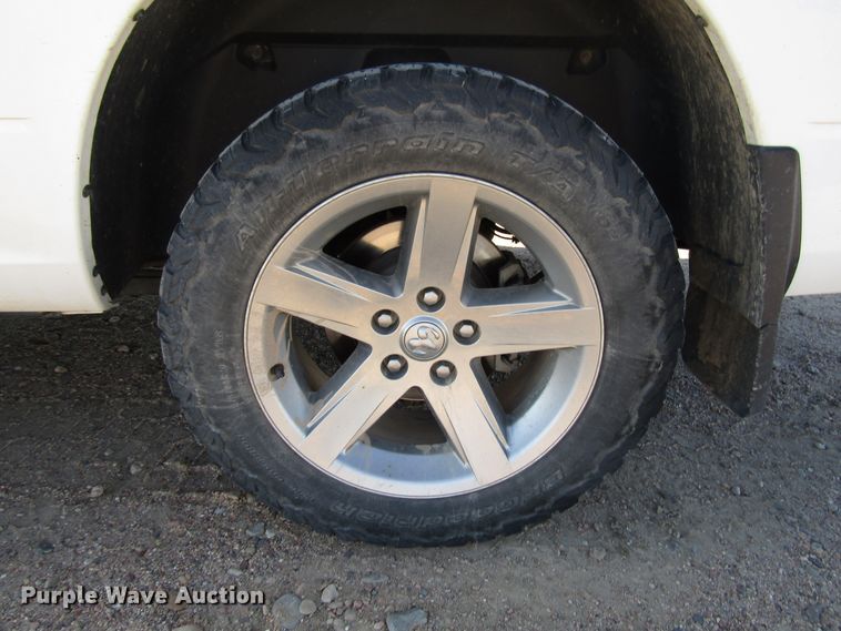 image for item DG0302 2013 Dodge Ram 1500 Crew Cab pickup truck