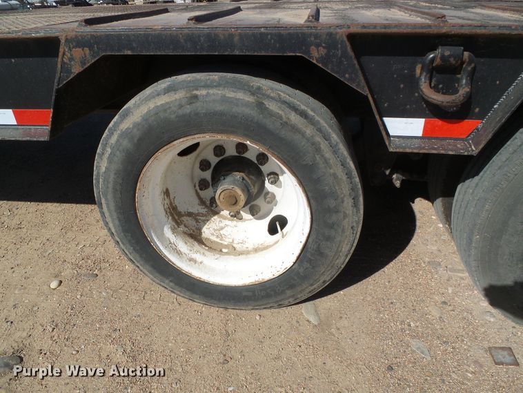 image for item DG0308 2001 Fontaine FLT735 drop deck equipment trailer