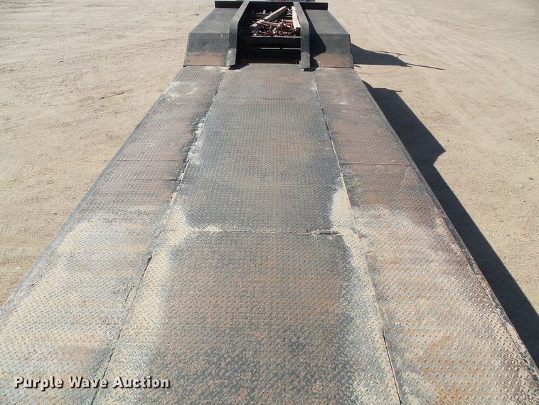 image for item DG0308 2001 Fontaine FLT735 drop deck equipment trailer