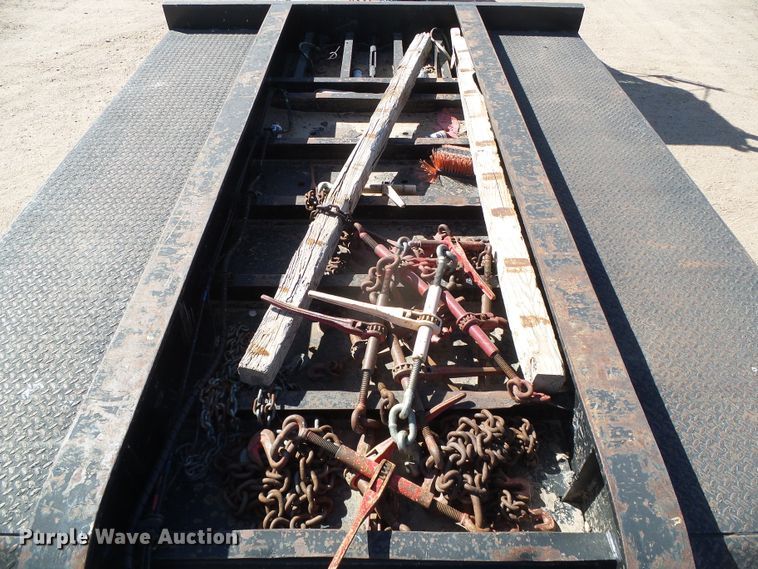 image for item DG0308 2001 Fontaine FLT735 drop deck equipment trailer