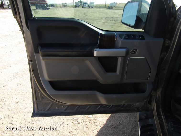 image for item DG0311 2017 Ford F150 SuperCrew pickup truck