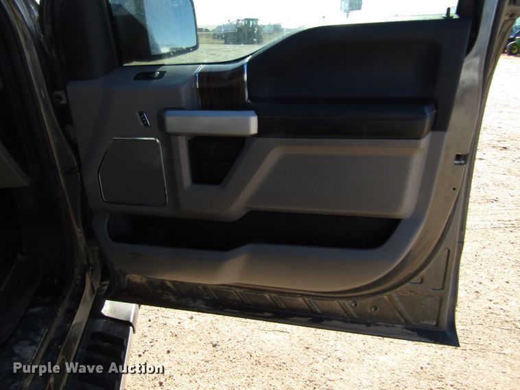 image for item DG0311 2017 Ford F150 SuperCrew pickup truck