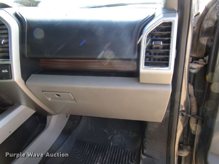 image for item DG0311 2017 Ford F150 SuperCrew pickup truck