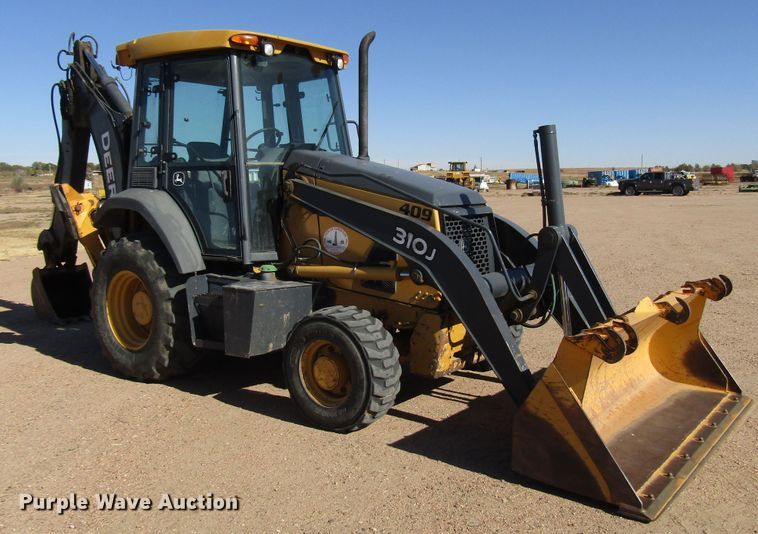 image for item DG0315 2010 John Deere 310J backhoe