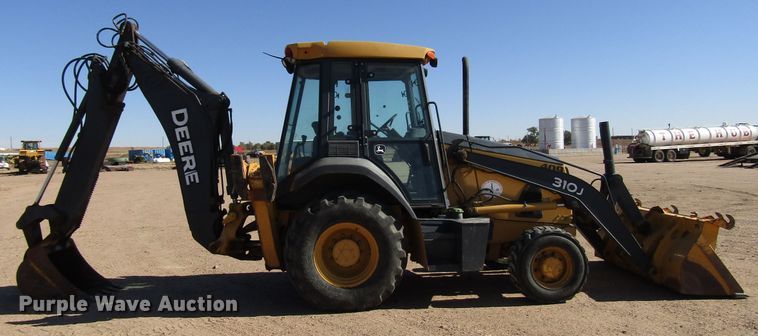 image for item DG0315 2010 John Deere 310J backhoe