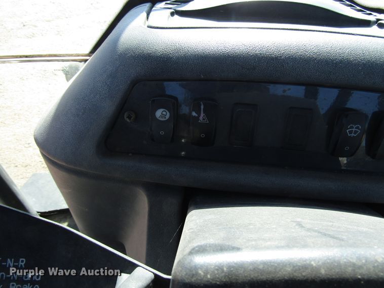 image for item DG0315 2010 John Deere 310J backhoe