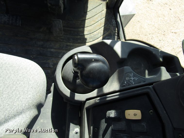 image for item DG0315 2010 John Deere 310J backhoe